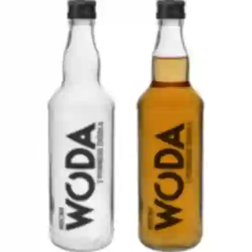 Fles 0,5 L met dop en opdruk sterke Water