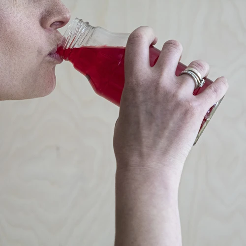 TO fles voor sap 330 ml met dop fi 43 - 6 stuks - 7 ['fles voor sap', ' fles 330 ml', ' Kubuś fles', ' fles voor puree', ' fles voor siroop', ' TO dop', ' klikdop', ' gekleurde doppen', ' set flessen met doppen', ' voor pasteurisatie']