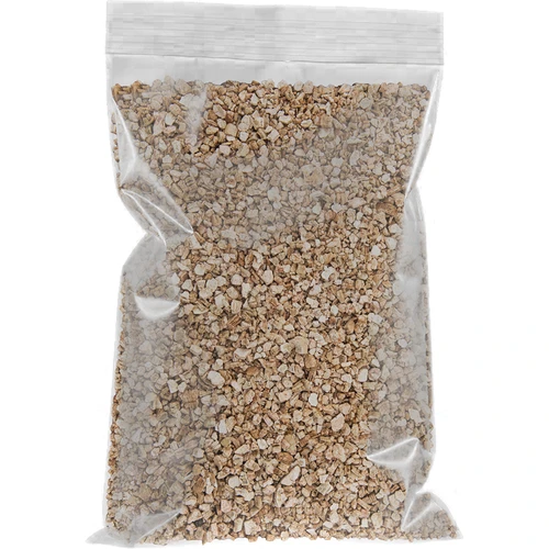 Vermiculiet voor kamerplanten en tuinieren, 2 L - 2 ['vermiculiet', ' tuinbouwvermiculiet', ' vermiculiet voor planten', ' vermiculiet voor grond', ' vermiculiet prijs', ' plantendrainage', ' drainage voor planten in de tuin', ' plantenbewatering', ' hoe de teelt van planten te verbeteren', ' voor huis en tuin', ' plantenverzorging', ' plantenbescherming', ' hoe voor planten te zorgen', ' hoe voor bloemen in de tuin te zorgen', ' teelt van kamerplanten', ' middelen voor plantenteelt', ' plantenvoeding', ' plantenkweken', ' substraten voor planten', ' planten in huis', ' planten in de tuin', ' tuiniersadvies', ' bloemen in huis']