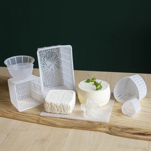 Vierkante kaasmakerijvorm 11 x 11 x 8,5 cm voor 500 g - 5 ['Vierkante kaasmakerijvorm', ' Vierkante kaasmakerijvorm', ' kaasvorm', ' kaasvormen', ' zelfgemaakte kazen']