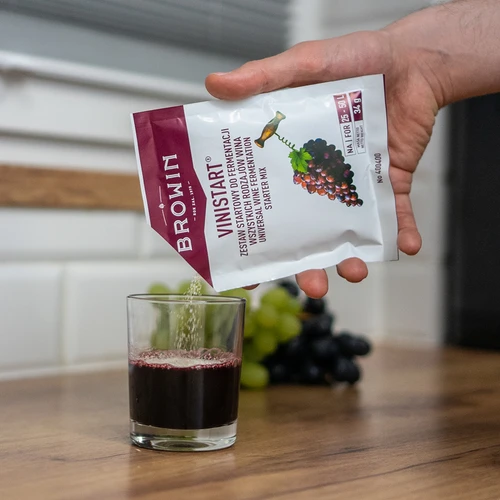 Vinistart, 34 g - 4 ['gist met voedingsstof', ' wijngist met voedingsstof', ' wijnmaakgist met voedingsstof', ' gist en voedingsstof voor wijn', ' voedingsstof voor wijn', ' actieve gedroogde wijngist', ' wijngist', ' gist voor wijn', ' wijnmaakgist', ' gedroogde wijnmaakgist', ' gedroogde gist', ' gedroogde gist voor wijn', ' gist voor rode wijn', ' gist voor witte wijn', ' gist voor roséwijn']