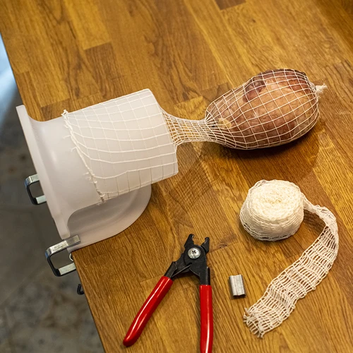 Vleeswaren net met afmetingen 15 cm x 5 m, met thermische weerstand tot 220°C - 6 ['net voor ham', ' voedingsnet', ' net voor vleeswaren', ' net voor het roken van vleeswaren', ' net voor rijpende vleeswaren']