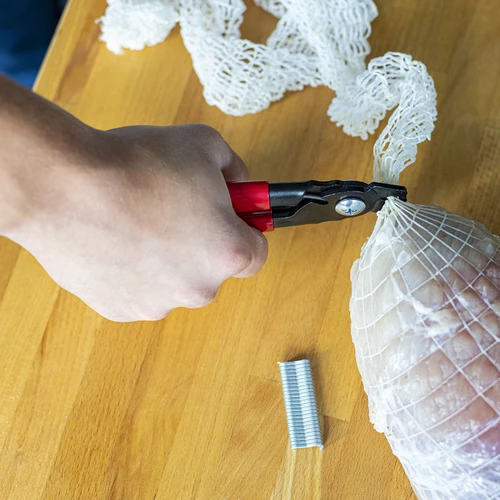 Vleeswarensluiter + 60 clips - 6 ['voor Kraków', ' voor omhulsels', ' voor ham', ' worstklem', ' vleeswarensluiter', ' clipmachine voor omhulsels', ' clipmachine voor vleeswaren', ' clipmachine voor worsten', ' netklem']