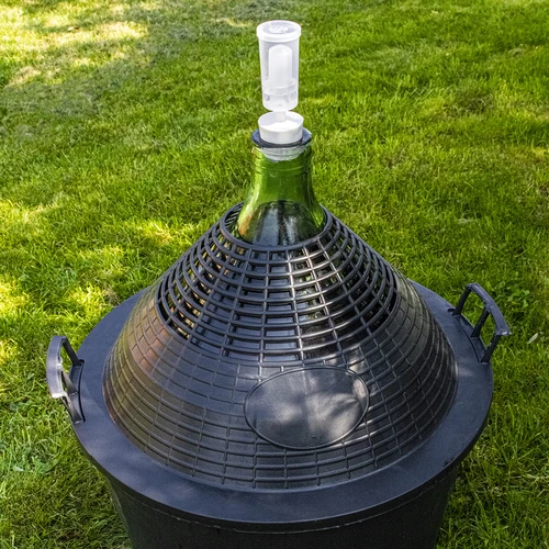 Wijnballon 34 L in plastic mand - 7 ['gans', ' wijnfles', ' wijnballon', ' voor bier', ' voor fermentatie', ' huisgemaakte wijn', ' glazen wijnballon', ' voor likeuren', ' voor mede']