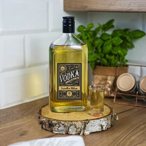 Zelfklevende etiketten 60x90 mm voor flessen, wodka, zwart, 20 stuks - 6 ['zwarte alcohol etiketten', ' elegante etiketten', ' zelfklevend etiket', ' plak etiket', ' papieren etiket', ' etiket voor flessen', ' etiket voor glas']