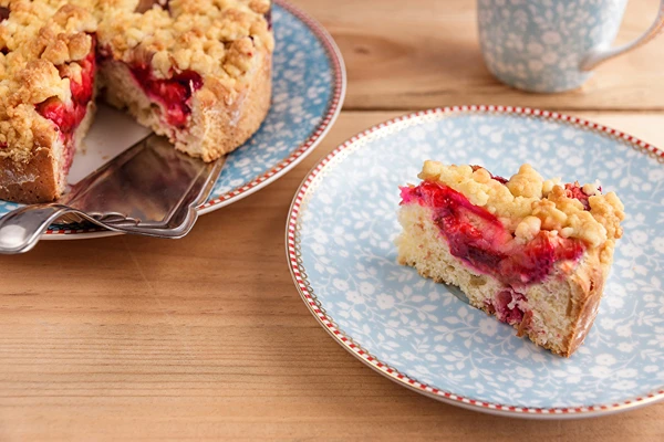 Gistcake zonder kneden met aardbeien