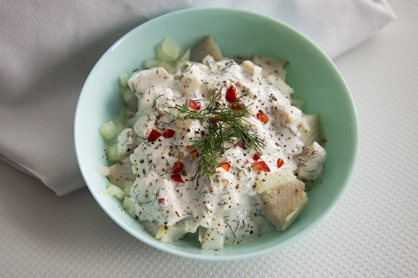 Haring in yoghurt met mayonaise