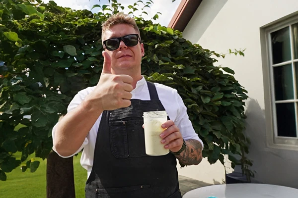 Huisgemaakte mayonaise met whisky-essence - een culinaire twist die je gasten zal verrassen