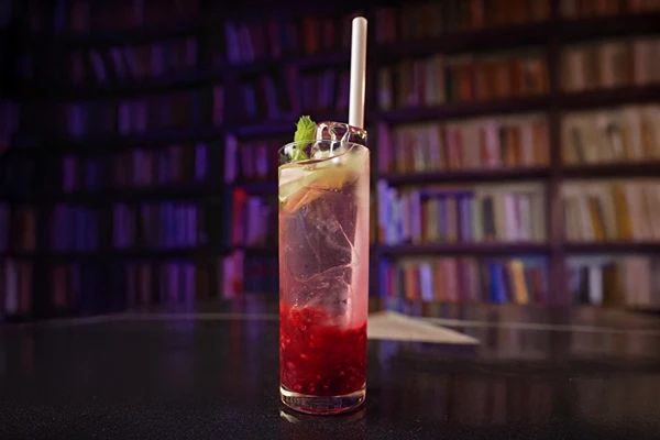Malinowy Król – elegancki mocktail na każdą okazję