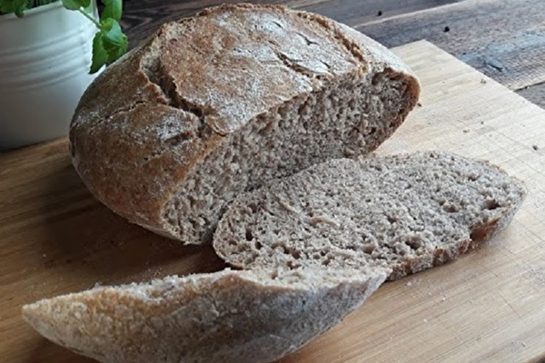 Tarwebrood met volkorenmeel