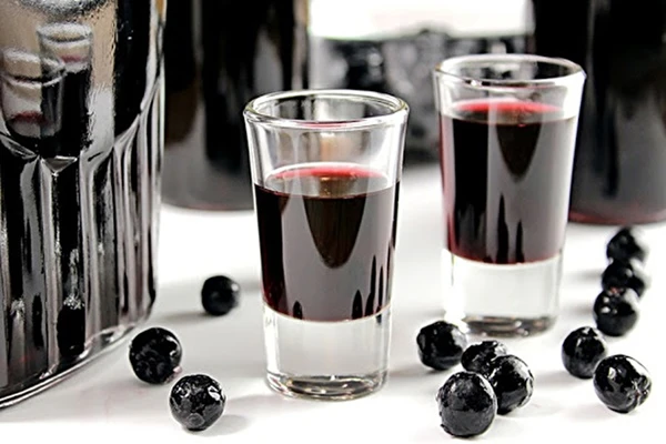 Vruchtenlikeur van overgrootvader Pędzimir