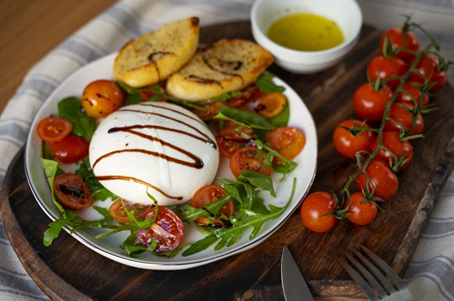 Domowy ser typu mozzarella
