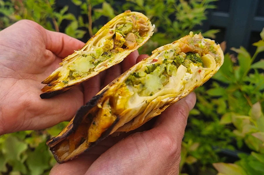 Browin Przepiśnik - Gegrilde tortilla’s met gerookte zalm en broccoli