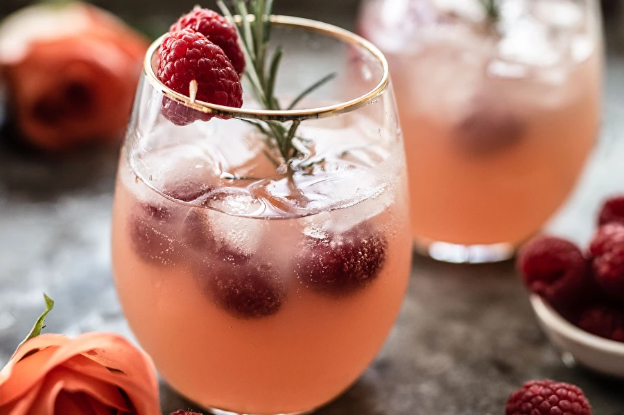 Browin Przepiśnik - Huisgemaakte frambozenwijn - halfzoet