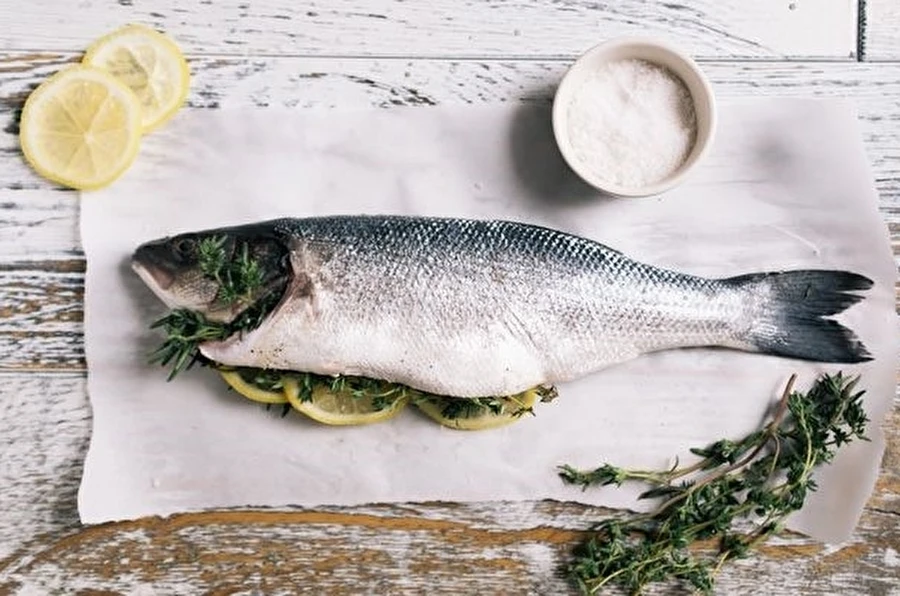 Browin Przepiśnik - Zelfgemaakte gerookte forel in dillepekel